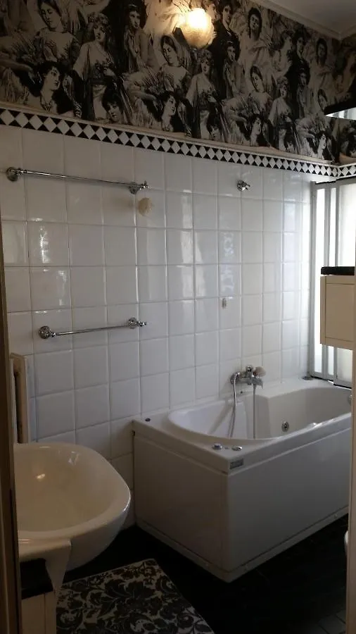 Apartment Girasolereale Rome City Italy
